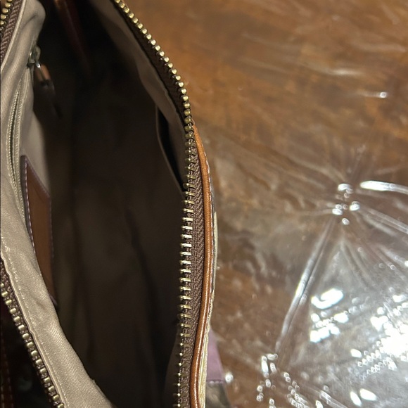 Coach Patchwork Hobo Gold and Cream
Fairly good condition clean inside - Picture 6 of 7